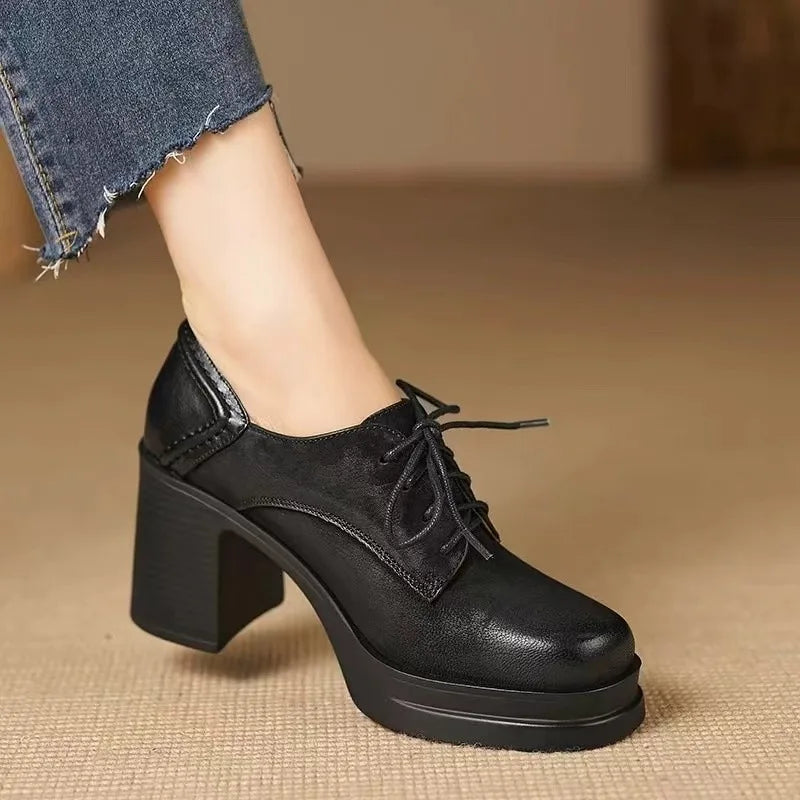 Millie Classic Pumps