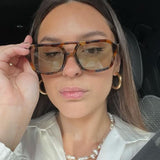Alyssa - Elegant Sunglasses