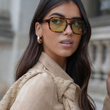 Alyssa - Elegant Sunglasses