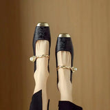 Frieda – Classic Strap Shoes with an Elegant Look